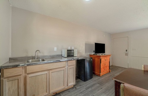 West Monroe Hotel | Cypress Inn Motel By OYO West Monroe I-20