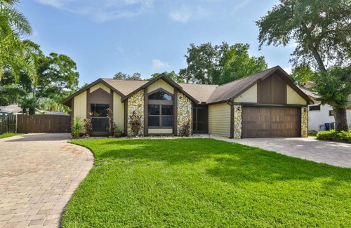 Country Oaks House | Cypress Lake - Pool Home