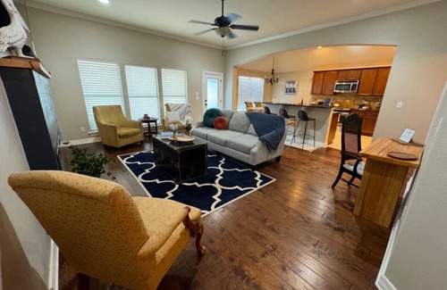 Bossier City House | Cypress Moss Retreat in Legacy 4BR 2BA