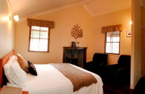 Ballandean Cabin | Cypress Ridge Cottages