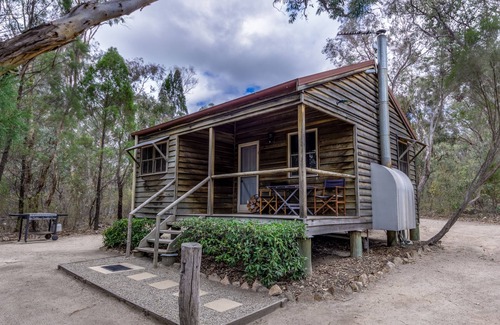 Ballandean Cottage | Cypress Ridge Cottages