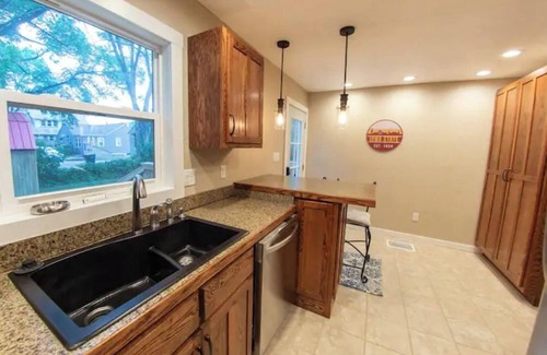 Ames House | Cy’s Nest- Walk to Jack Trice & Hilton