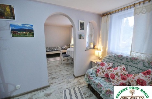 Jezow Sudecki House | Cztery Pory Roku