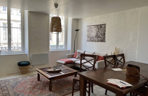 Bayeux Apartment | Découvrez Notre Appartement au Cœur de Bayeux, Parfait Pour 6 Personnes