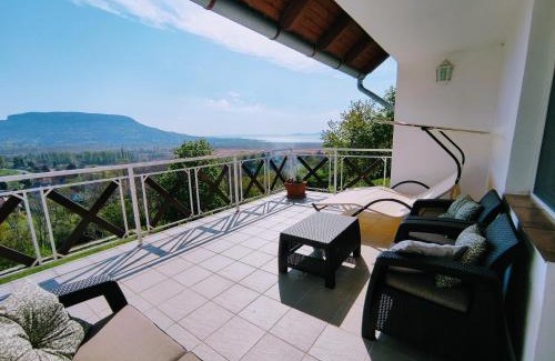 Szigliget House | Délibáb Vendégház