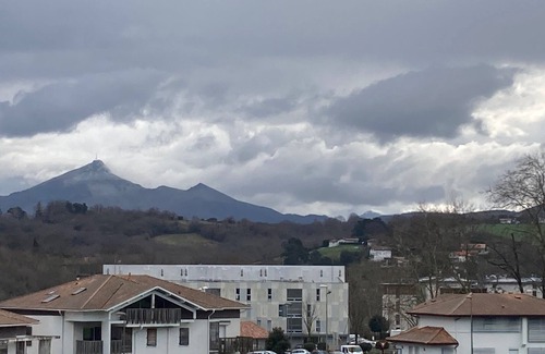 Hendaye Apartment | Détendez-vous, Dans cet Appartement Spacieux et Lumineux