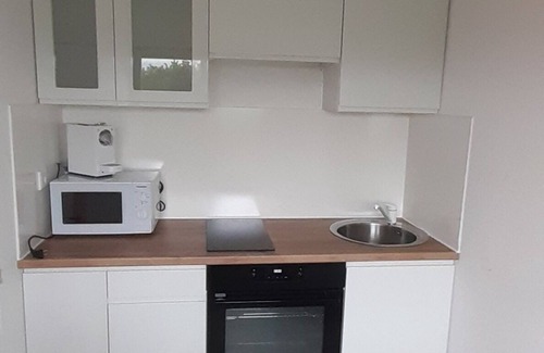 Niedenstein House | D&B staycation vacation park Small but nice. Apartment "The Orange"