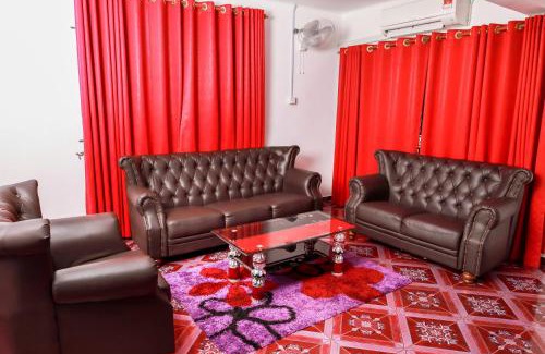 Kampung Raja Dagang Apartment | D'BALI HOMESTAY - Private Swimming Pool, NETFLIX, Internet Wifi ,Cuckoo, Internet Wifi , Dryer, Washing Machine, Aircond Setiap Bilik & Ruang Tamu