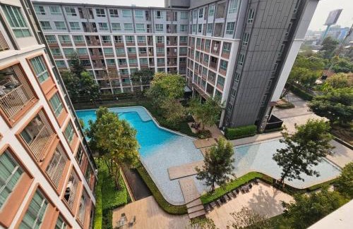 Chiang Mai Apartment | D Condo Ping: Amazing swimming pool, Central Festival Chiang Mai