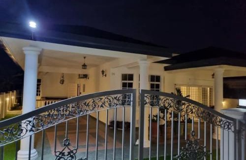 Hulu Selangor House | D'Imar Homestay - Homestay Serendah