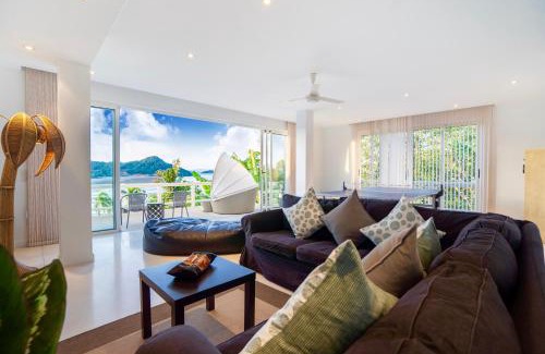 Pa Klok Villa | D-Lux Amazing 5 bed sea view villa