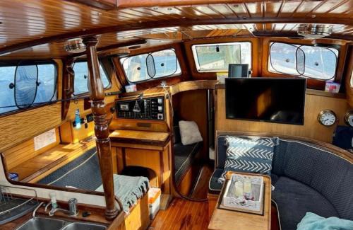 Walvis Bay Boat Rental | D'Marlene Self-Catering