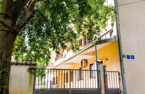 Veruda Apartment | D'orika app