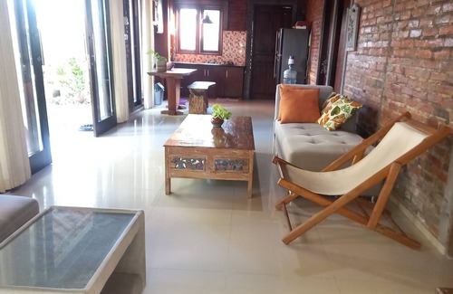 Cepaka House | D'tegale Homestay