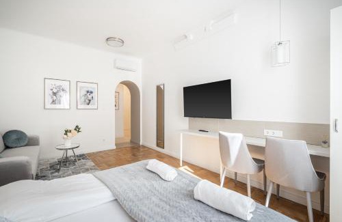 Erzsebetvaros Apartment | D71 - Central Cozy Suite, Best Location by BQA