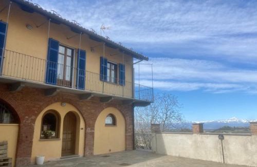 Monforte d'Alba House | da Emi - La casetta in piazza