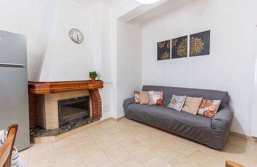 Ulassai Apartment | da Zia Vittoria - Two Bedroom Apartment, Sleeps 4