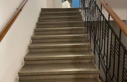 Hutteldorf Apartment | Dachterrassentraum im Grünen Wiens Top Anbindungen