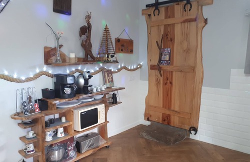 Angra do Heroismo Cottage | Dad's Cave. Sublime