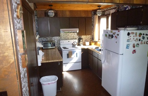 Drummond House | Dad's Paradise on Pigeon Cove offers WaterFront Sunrise Views and Lake Access!