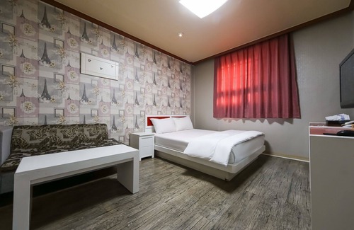 Daemyeong-dong Hotel | Daegu Daemyeongdong Greenville