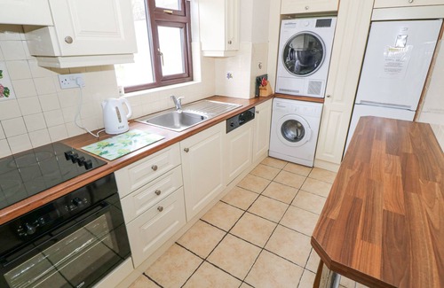 Grange Cottage | DAFFODIL COTTAGE, pet friendly in Grange, County Sligo