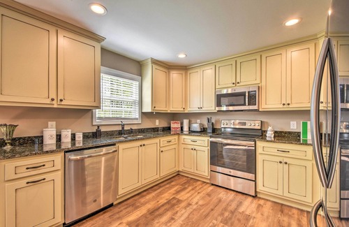 Dahlonega House | Dahlonega Home w/Yard near Hiking & Downtown