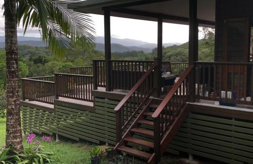 Forest Creek House | daintree valley cottage