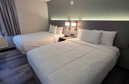 Minot Hotel | Dakota Inn Minot