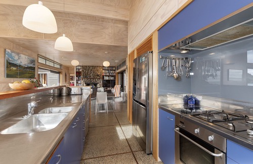 Matapouri Cottage | Dal Riata - Sandy Bay Holiday Home