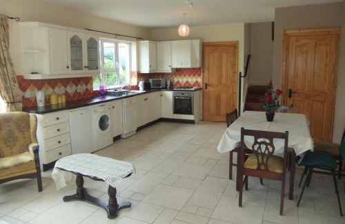 Manorcunningham Apartment | Daleview Apartment