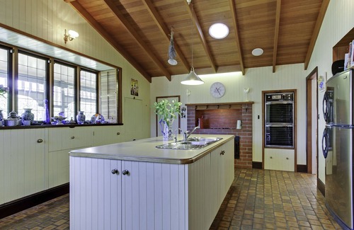 Bairnsdale Bed & Breakfast | Dalfruin B&B