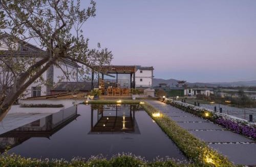 Dali Town Hotel | Dali Jiujing Inn