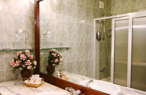 Primorski Hotel | Dallas Residence
