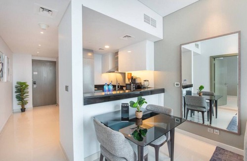 Downtown Dubai Apartment | Damac Prive 3102 B · Upscale 1 bed apartment in Business Bay-Suiteable