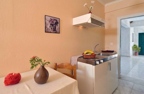 Kassiopi Apartment | Damaskis Studios a Small Complex in Kassiopi
