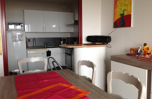 Damgan Apartment | DAMGAN near Golfe du Morbihan T3 duplex Sea view and direct beach access.