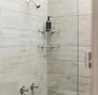 Kingstown Apartment | Dana's Perch - Modern Studio Apartment 1