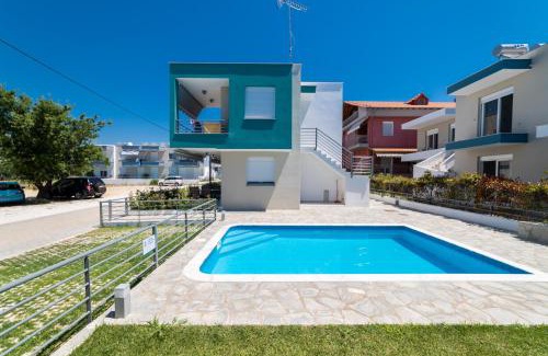 Ofrinion Apartment | Danai & Palm Residential Complexes