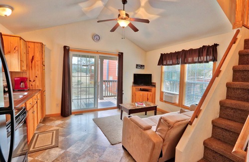 Wimberley Cabin | Dance Hall Cabin Near Jacob's Well! Sleeps 4