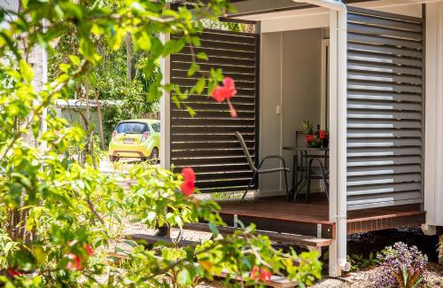 Arcadia Ski Chalet | Dandaloo Gardens