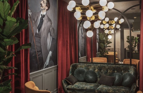 Les Halles Hotel | Dandy Hotel & Kitchen