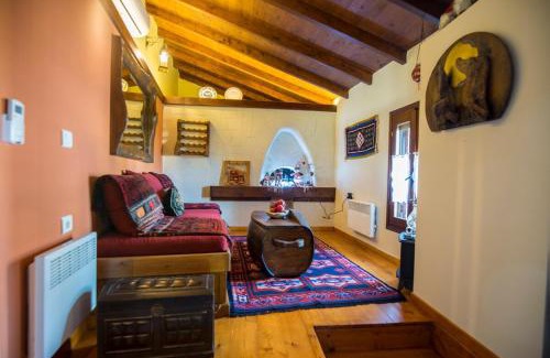 Amfikleia-Elateia House | Dandy Villas Amfiklia - Guest House Dafne - Garden
