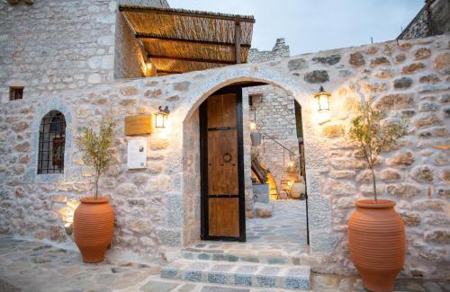 Koita House | Dandy Villas Mani - Old Tower House - Fireplace - Pool