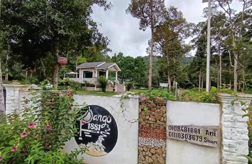 Larut Ski Chalet | Dango1881muslim riverstay