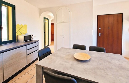 La Maddalena House | DaNiCo Residence: splendid and bright renovated holiday home with parking space