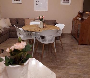 Zsorifurdo Apartment | Daniella Vendégház