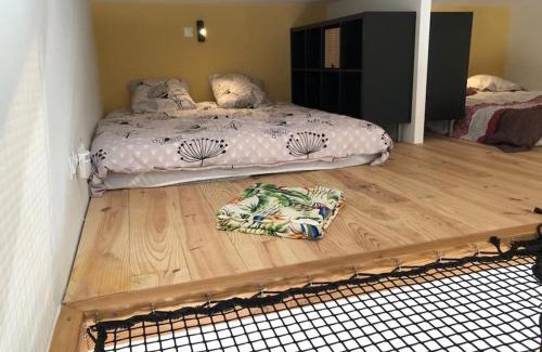 Saint Alban Auriolles House | dans un esprit cabane tout confort, intimité et nature