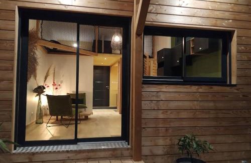Saint Alban Auriolles House | dans un esprit cabane tout confort, intimité et nature