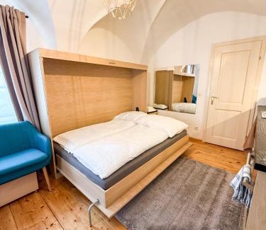 Krems an der Donau Apartment | Danube Holiday Homes Studio - Top 2